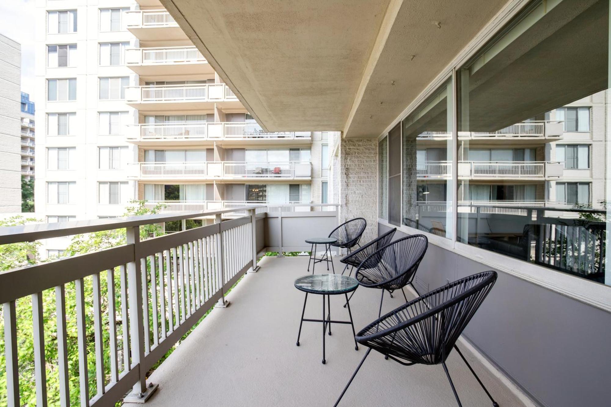 Apartment At Crystal City With Gym Arlington Extérieur photo